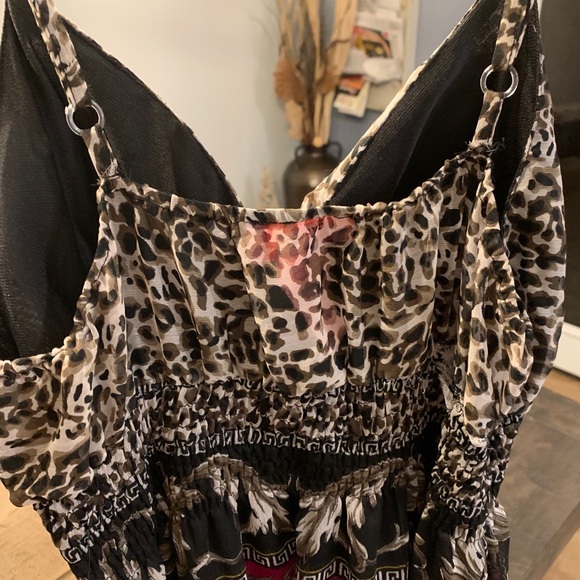 Beautiful Printed Maxi Dress - Picture 4 of 9